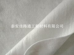 防止丙纶土工布刺破的施工技巧：精细操作，强